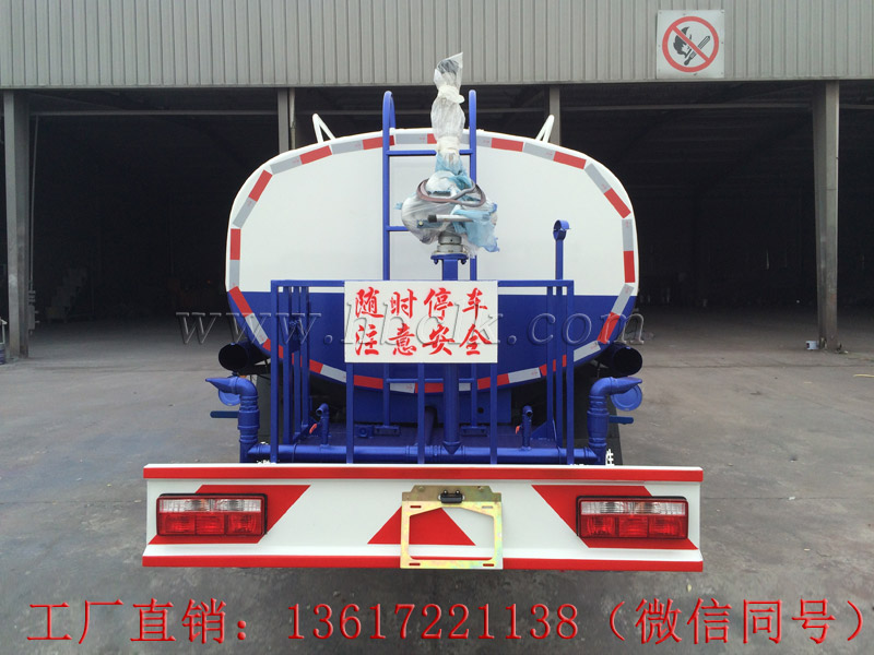 10噸灑水車后部圖片